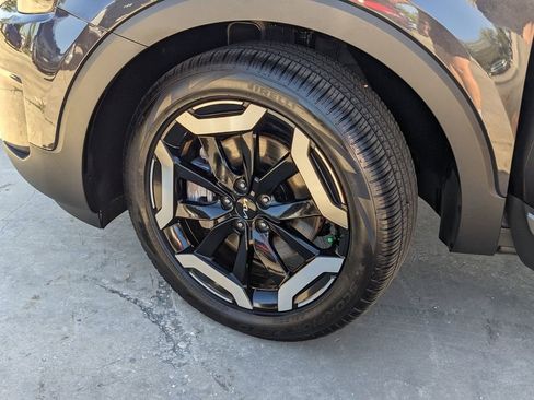 Certified 2025 Kia Telluride EX X-Line AWD/4WD image 37
