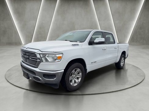 Used 2024 RAM 1500 Laramie AWD/4WD image 3