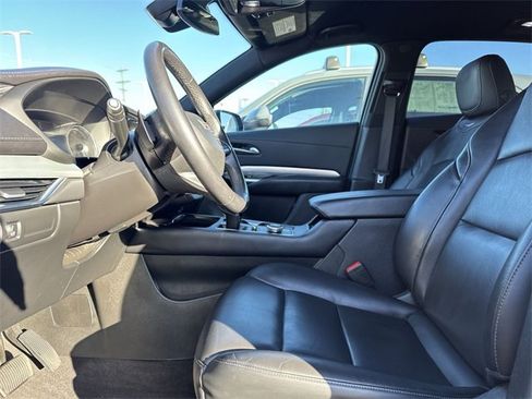 Used 2023 Cadillac XT4 Premium Luxury image 11