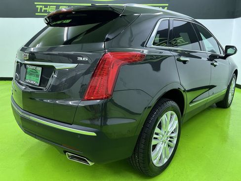 Used 2017 Cadillac XT5 Premium Luxury w/ Driver Assist Package AWD/4WD image 9