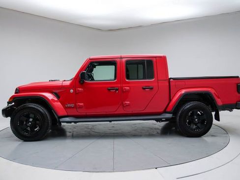 Used 2021 Jeep Gladiator Overland w/ Uconnect 4C Nav & Sound Group image 2