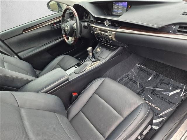 Used 2018 Lexus ES 350 w/ Navigation System Package FWD image 22