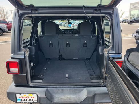 Used 2020 Jeep Wrangler Unlimited Sport AWD/4WD image 29