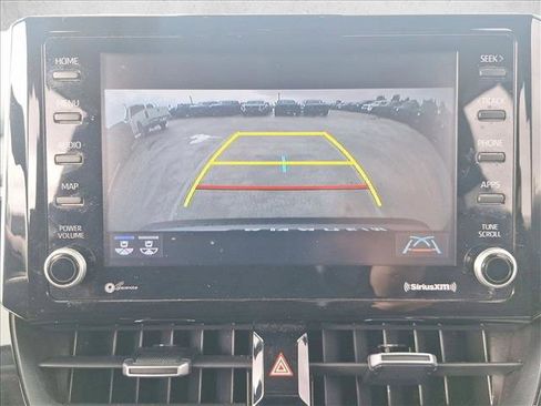 Used 2022 Toyota Corolla Cross XLE w/ Convenience Package image 14