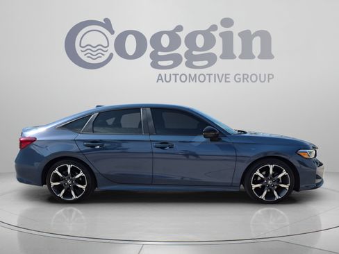 Certified 2025 Honda Civic Sport Touring image 7