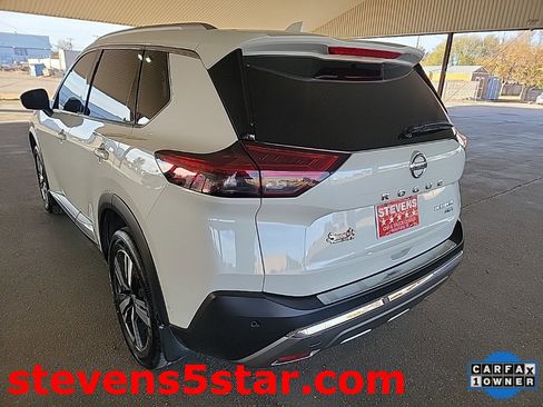 Used 2021 Nissan Rogue Platinum image 10