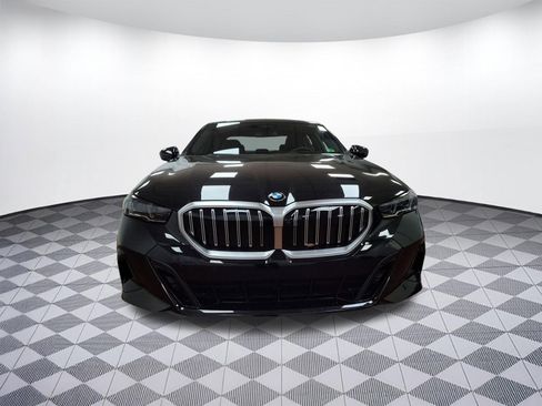 New 2026 BMW 530i xDrive w/ Executive Package AWD/4WD image 5