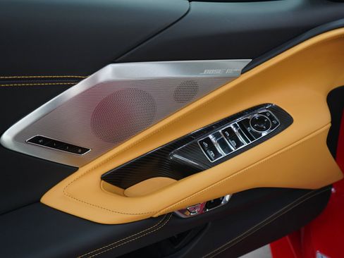 Used 2022 Chevrolet Corvette Stingray Premium Conv w/ Z51 Performance Package RWD image 14
