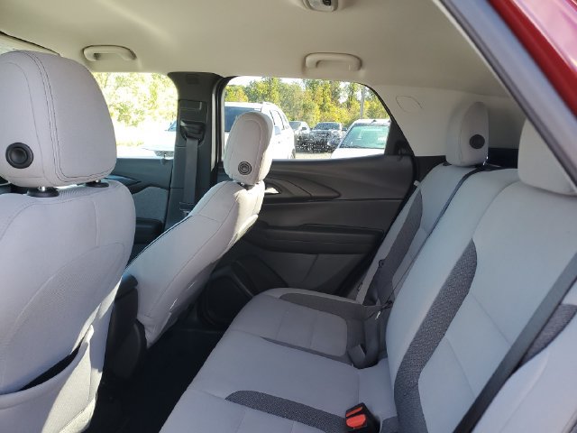 Used 2025 Chevrolet TrailBlazer LT FWD image 8