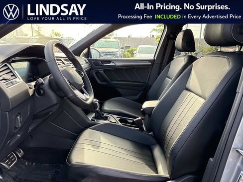 Used 2024 Volkswagen Tiguan SE R-Line AWD/4WD image 10