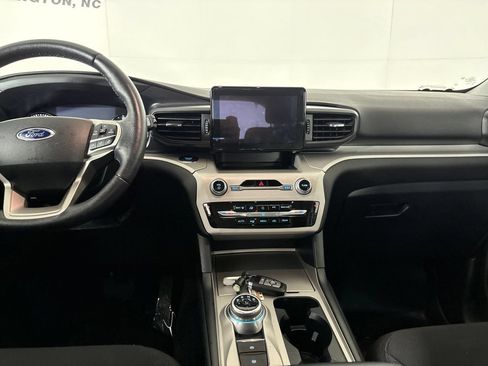 Used 2024 Ford Explorer XLT RWD image 22