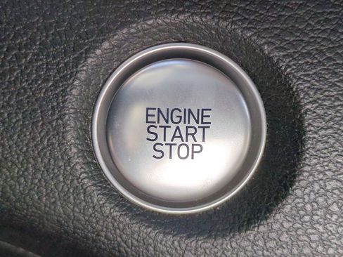 Used 2020 Hyundai Santa Fe Limited w/ Cargo Package image 29