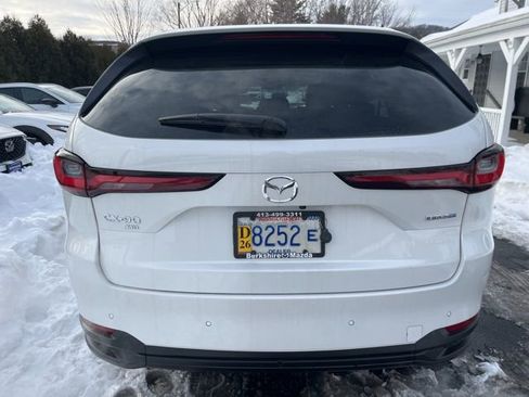 New 2026 MAZDA CX-90 Plug-In Hybrid w/ Preferred image 4