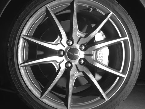 Used 2025 Genesis G70 2.5T image 12