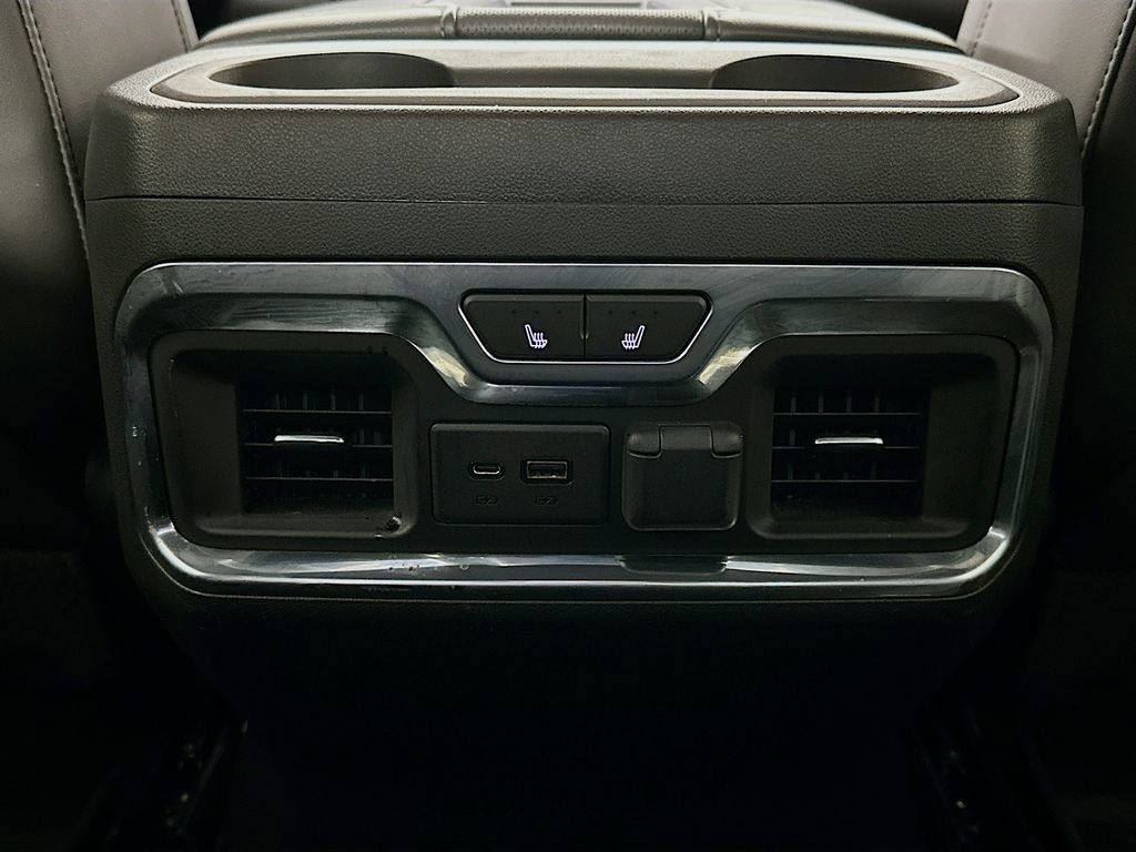Used 2021 Chevrolet Silverado 1500 High Country RWD image 32