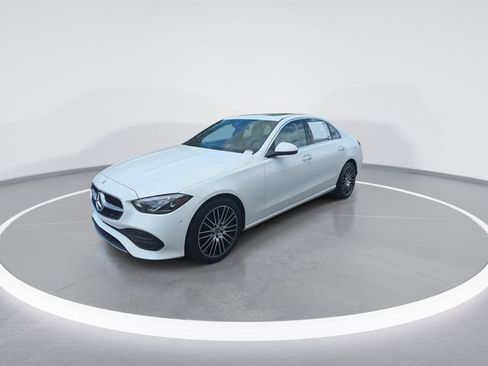 Used 2023 Mercedes-Benz C 300 Sedan image 4