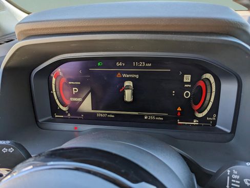 Used 2021 Nissan Rogue Platinum image 40