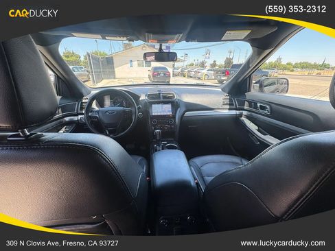 Used 2018 Ford Explorer XLT w/ Equipment Group 202A FWD image 20
