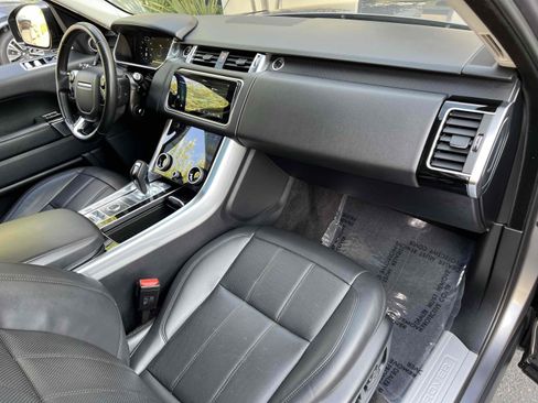 Used 2020 Land Rover Range Rover Sport HSE AWD/4WD image 36