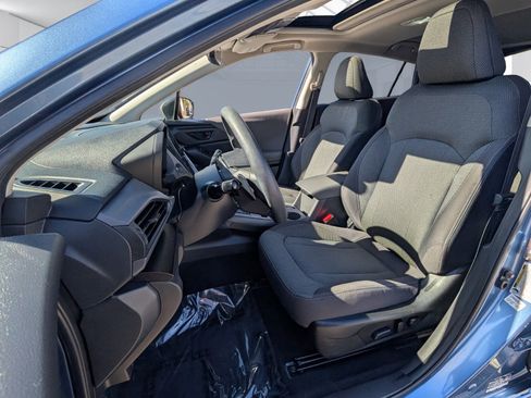 Used 2024 Subaru Crosstrek 2.0i Premium image 7