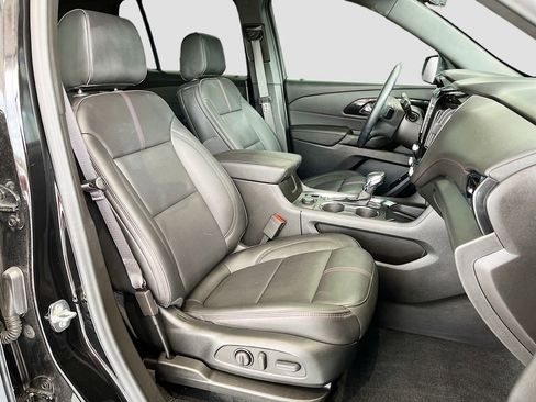 Used 2023 Chevrolet Traverse RS w/ LPO, Floor Liner Package FWD image 30