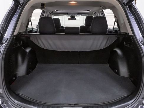 Used 2018 Toyota RAV4 XLE FWD image 29