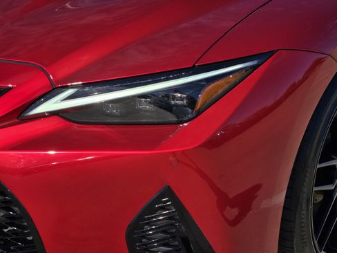 Used 2023 Lexus IS 500 image 13