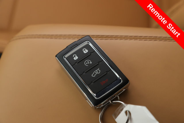 Used 2025 Jeep Grand Cherokee Summit AWD/4WD image 3