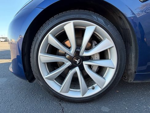 Used 2018 Tesla Model 3 Long Range image 6