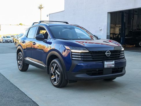 New 2026 Nissan Kicks SV w/ Cold Weather Package image 2