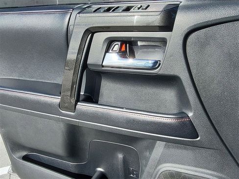 Used 2019 Toyota 4Runner TRD Off-Road Premium image 27