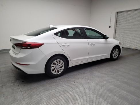 Used 2017 Hyundai Elantra SE image 10