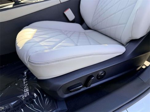 New 2026 Nissan Sentra SL w/ Floor Mat Package image 15