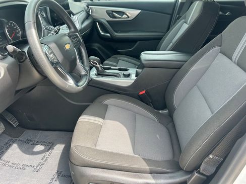 Used 2025 Chevrolet Blazer LT FWD image 11