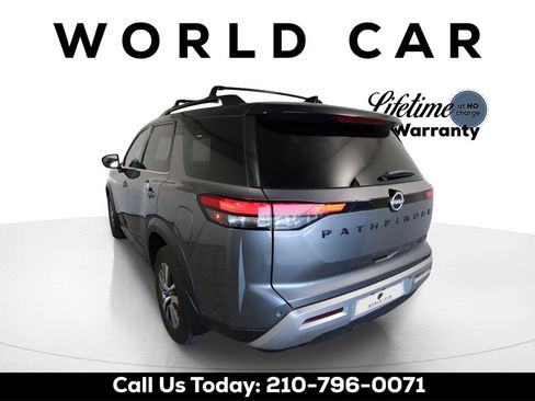 Used 2024 Nissan Pathfinder SL image 5