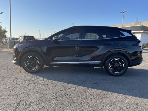 Used 2026 Kia Sportage EX image 4