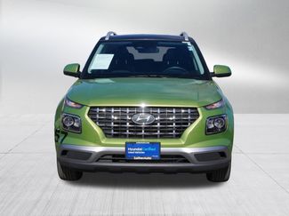 Certified 2023 Hyundai Venue SEL FWD video 2
