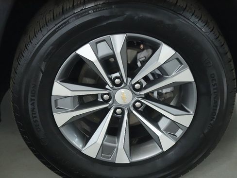 Used 2025 Chevrolet Equinox LT FWD image 10