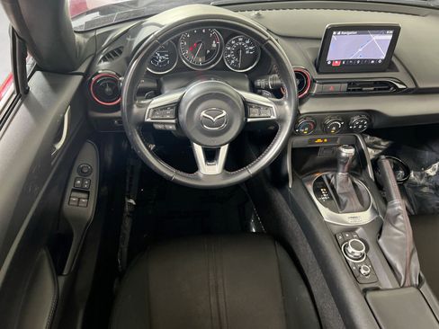 Used 2019 MAZDA MX-5 Miata Sport RWD image 21