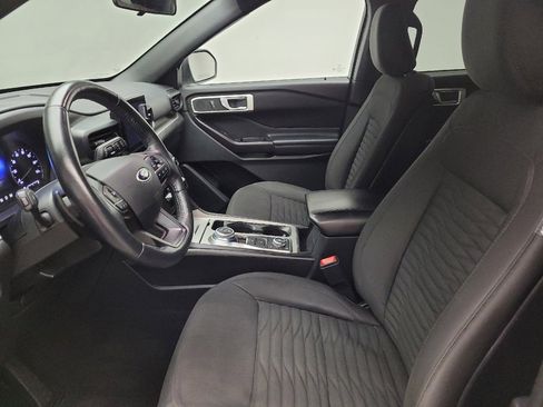 Used 2020 Ford Explorer XLT AWD/4WD image 17