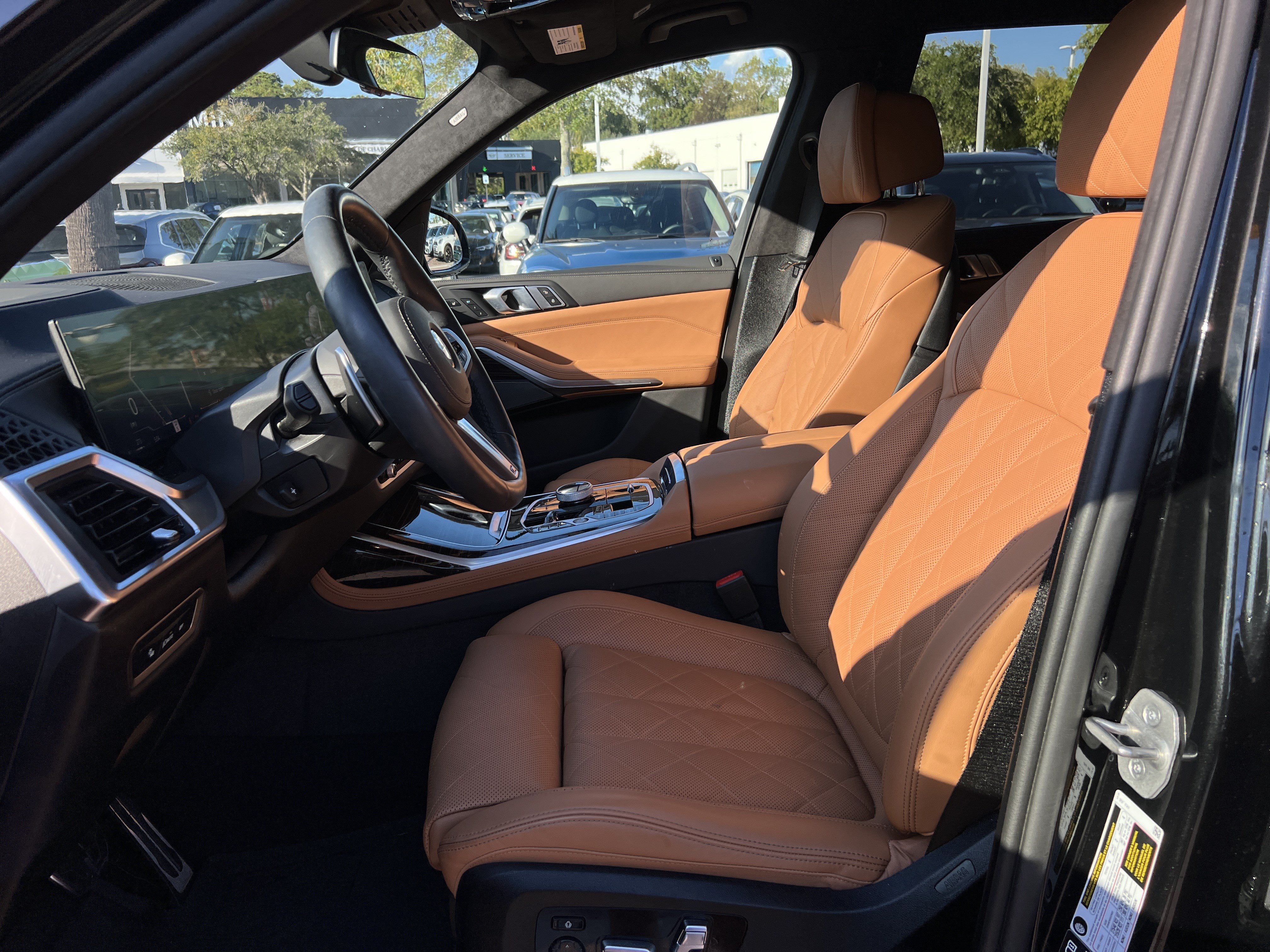 Certified 2026 BMW X7 xDrive40i w/ Executive Package AWD/4WD image 16