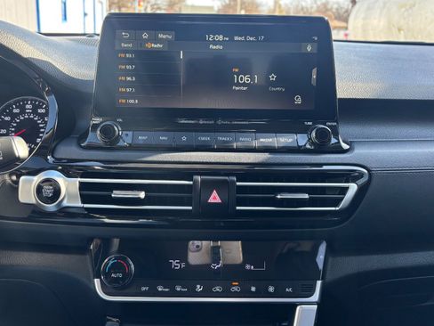 Used 2021 Kia Seltos SX image 36