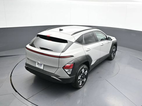 Certified 2025 Hyundai Kona SEL AWD/4WD image 35