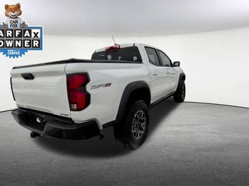 Used 2024 Chevrolet Colorado ZR2 w/ Technology Package image 9