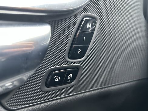 Used 2018 Volvo V90 T5 Cross Country w/ Plus Package image 17