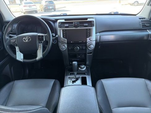 Used 2022 Toyota 4Runner SR5 Premium image 16