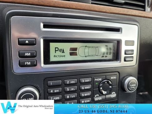 Used 2010 Volvo XC70 3.2 image 21