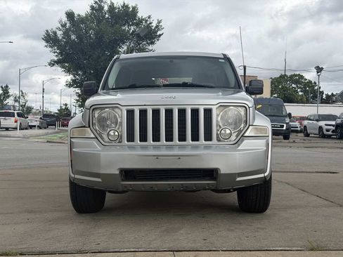 Used 2012 Jeep Liberty Sport AWD/4WD image 11