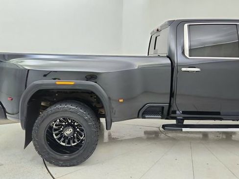 Used 2020 GMC Sierra 3500 Denali w/ Denali Ultimate Package image 12