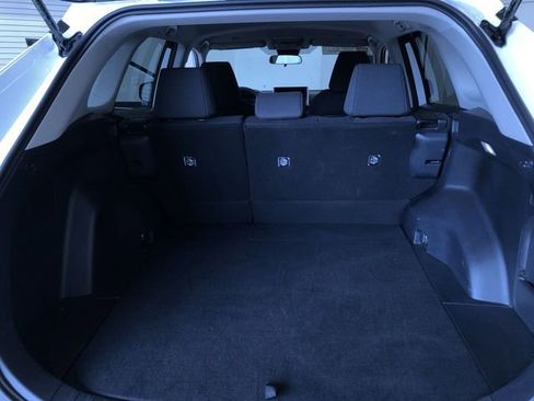 Certified 2025 Toyota RAV4 LE AWD/4WD image 31